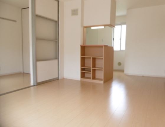 居室・リビング　※同物件、別部屋になります。