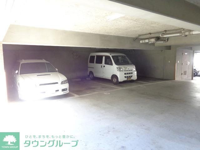駐車場　駐車場