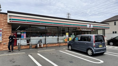 コンビニ　セブンイレブン 小金井東町2丁目店（コンビニ）まで557m