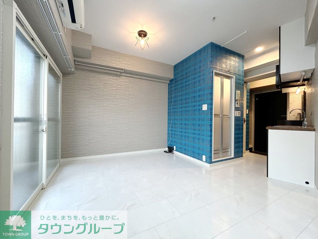 居室・リビング　エントランス