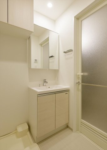 洗面設備　広い洗面スペース