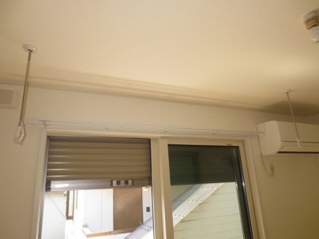 その他　室内物干し・防犯シャッター