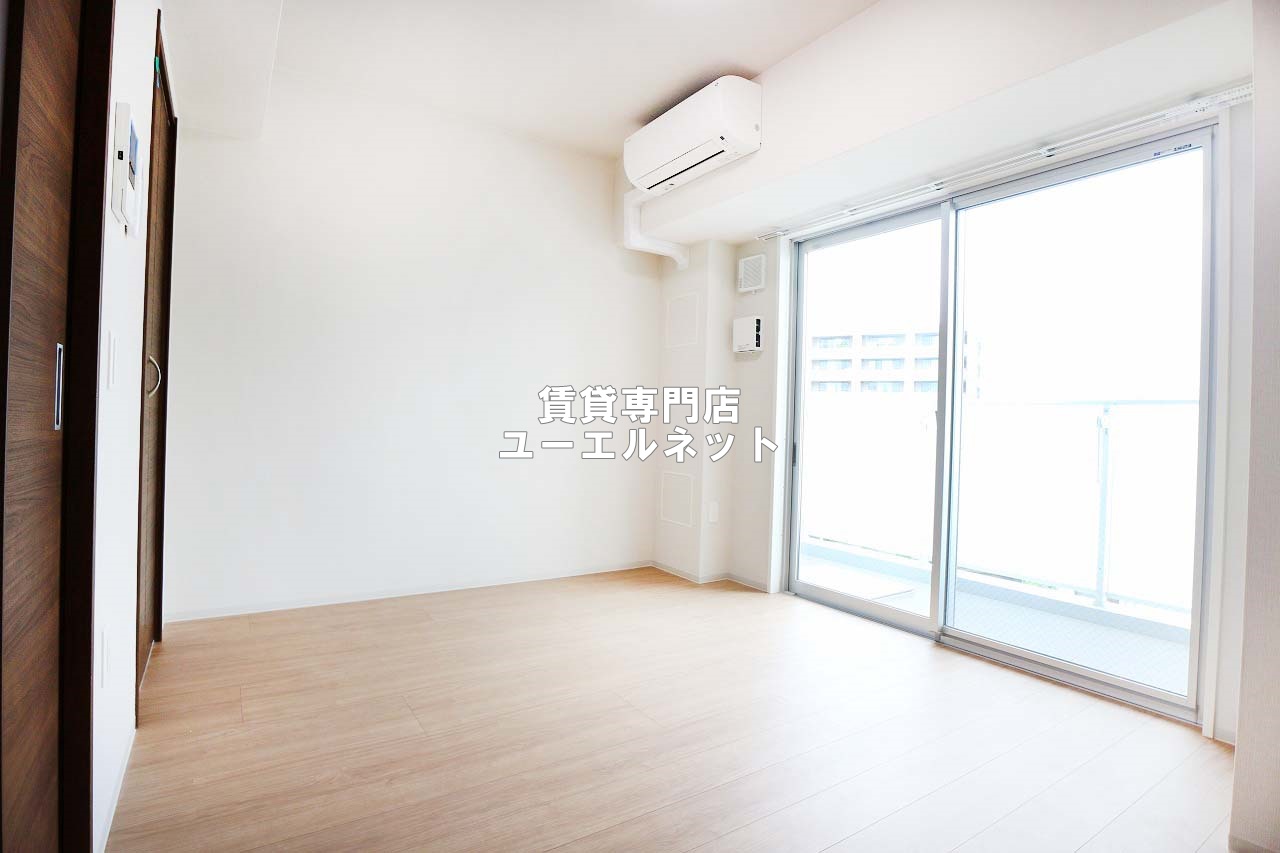 居室・リビング　ゆったりとくつろげる、落ち着きのある居室空間です