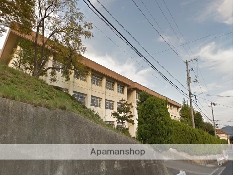 中学校　第四中学校（中学校）まで786m