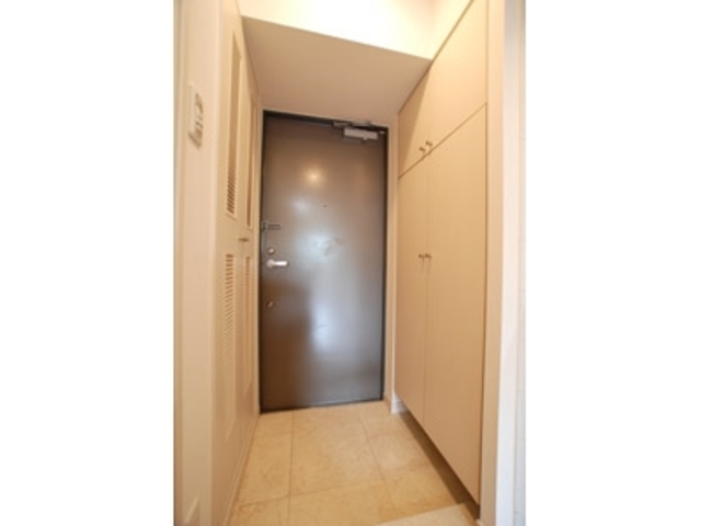 玄関　※別部屋　参考写真