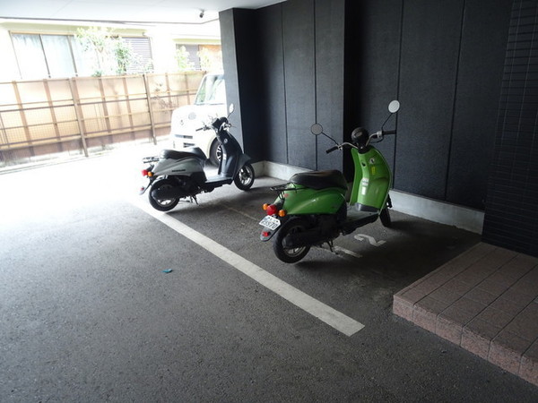 その他共有部分　バイク置場！