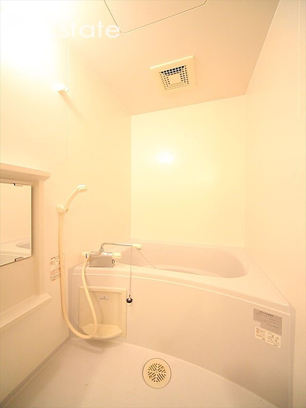 バス・シャワールーム　バスルーム