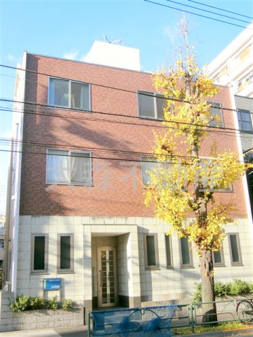 建物外観　2012年3月築　鉄骨造地上3階建ての人気賃貸マンション　東