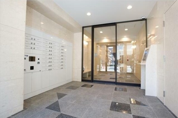 エントランス　エントランス