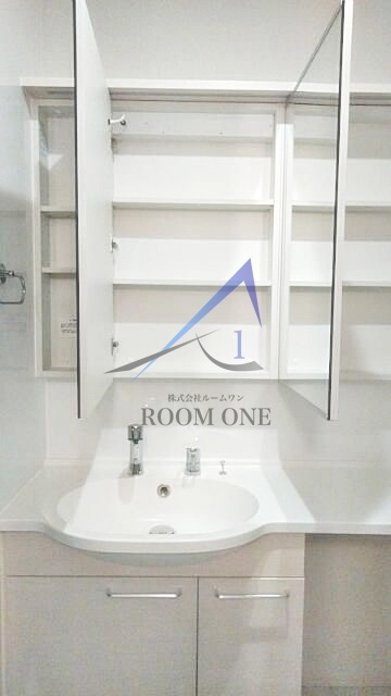 洗面設備　洗面台です。