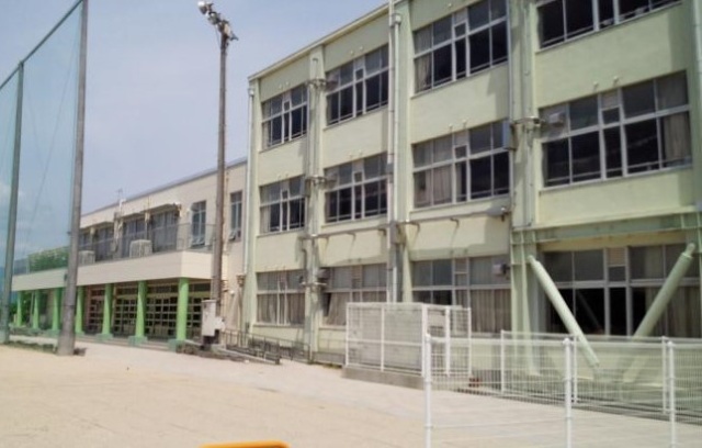 小学校　草津立市老上小学校（小学校）まで1000m