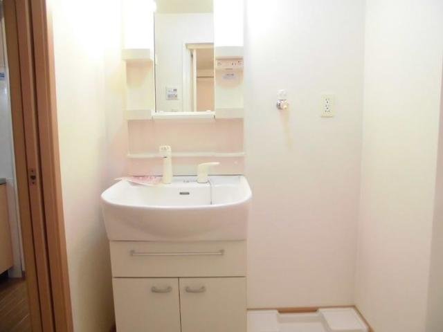 洗面設備　広い洗面スペース