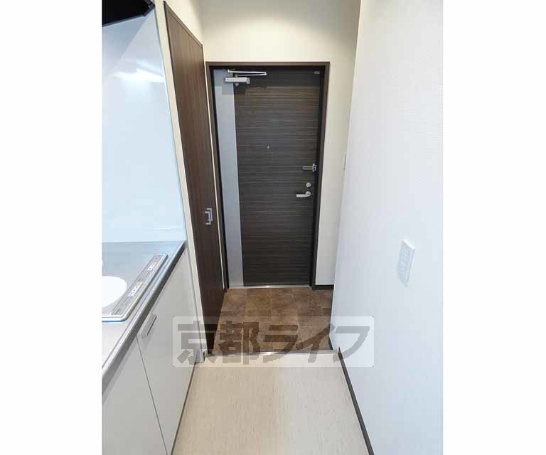 玄関　広々とした玄関です。