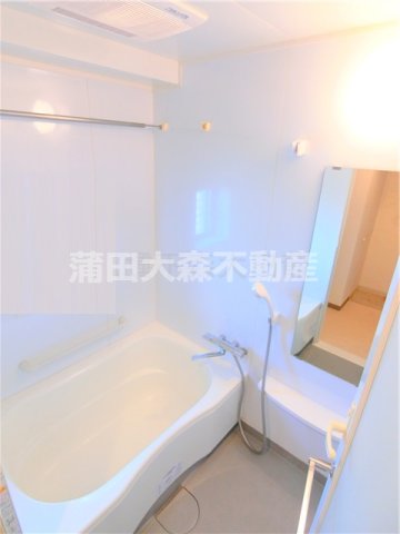 バス・シャワールーム　追焚+浴室乾燥機付きのバスルーム　お風呂