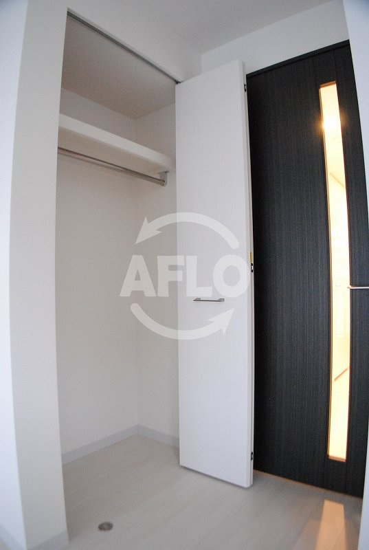 収納　エスリード江戸堀　クロゼット