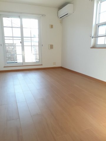 居室・リビング　ゆったり過ごせる居間です