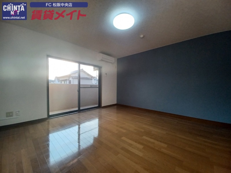 居室・リビング　同型参考写真