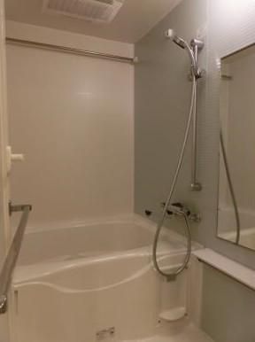 バス・シャワールーム　☆ゆっくりくつろげるお風呂☆