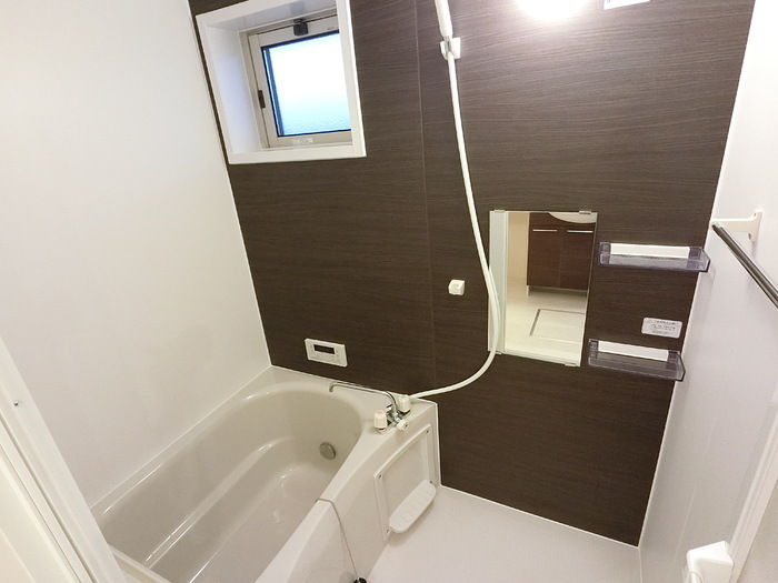 バス・シャワールーム　追焚き付お風呂　シャワー付