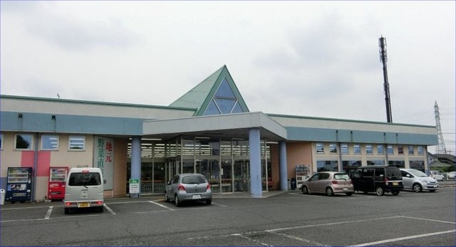 スーパー　マルヤ小山店（スーパー）まで593m