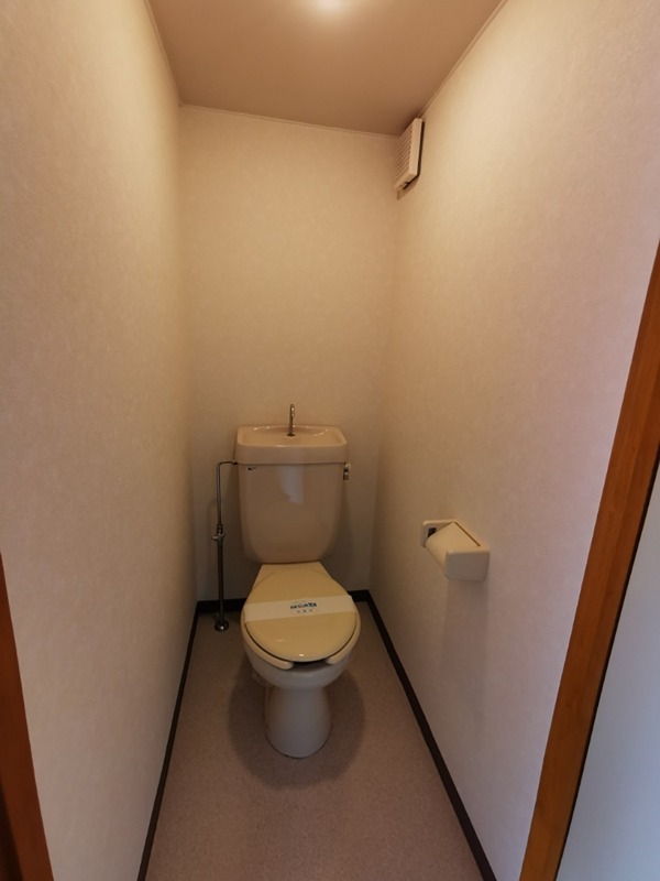トイレ　別部屋参考写真
