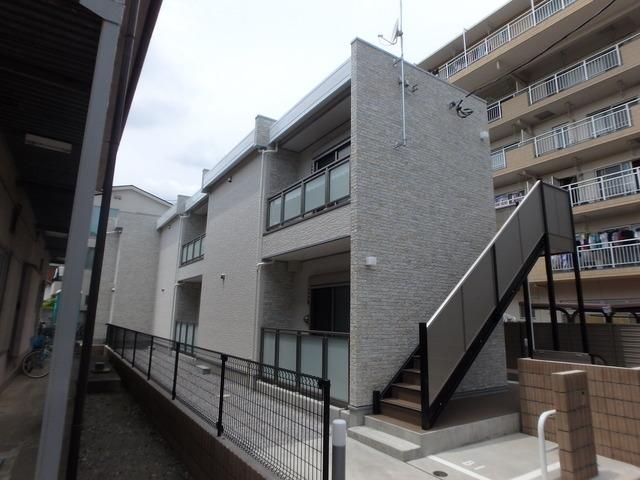 建物外観　★南向き日当たり良好★