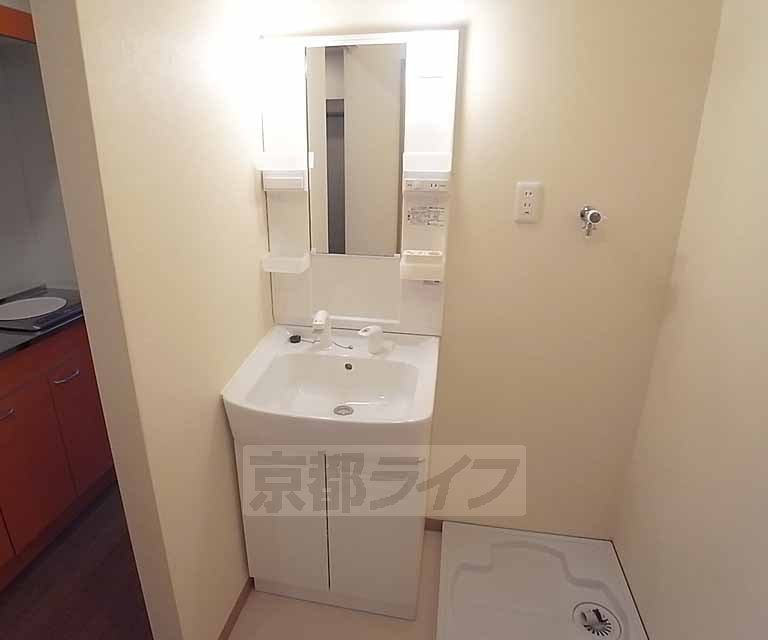 洗面設備　シャンプードレッサー標準装備です。