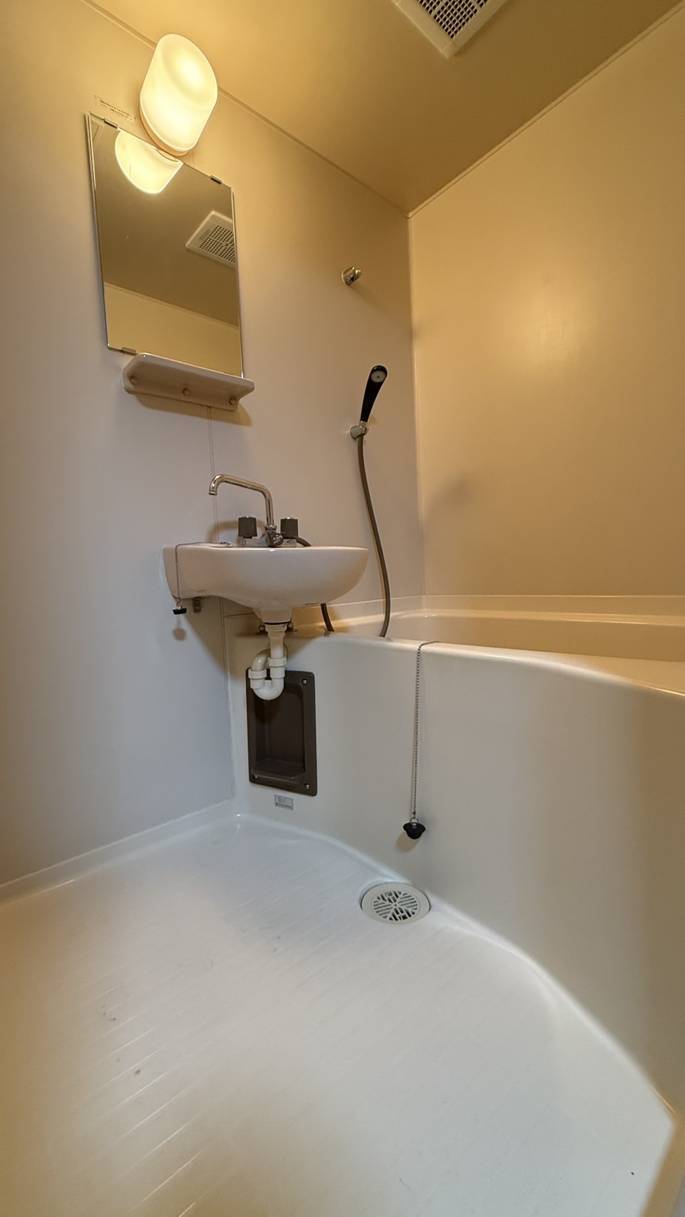 バス・シャワールーム　清潔感のある暖かいお風呂