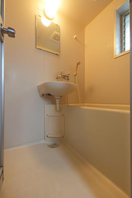 バス・シャワールーム　お風呂場です