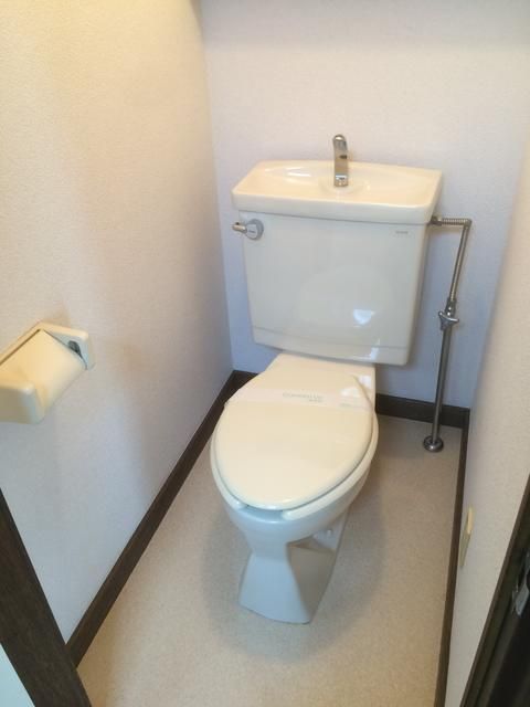 トイレ　別号室参考写真