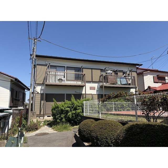 建物外観　住環境日当たり良好です♪