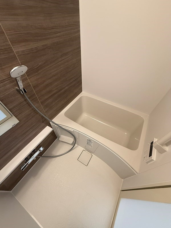 バス・シャワールーム　同タイプ別部屋の写真です