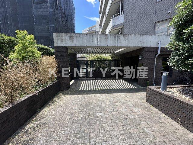 エントランス　毎日通るエントランスはこのようになっています