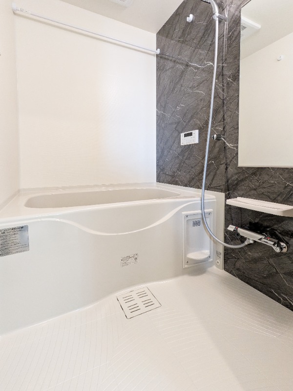 バス・シャワールーム　図面と現状に相違がある場合には現状を優先