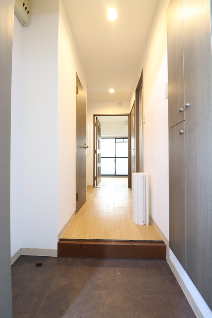 玄関　★ゆったりスペースのある玄関★