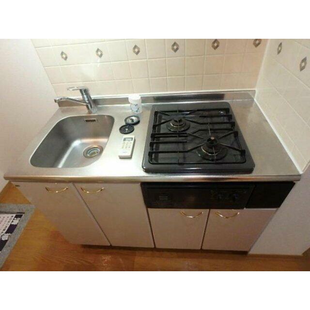 キッチン　システムキッチン（2口ガスコンロ）