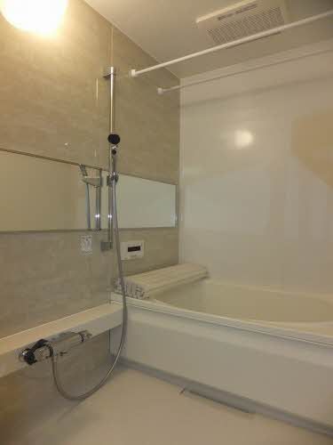 バス・シャワールーム　浴室