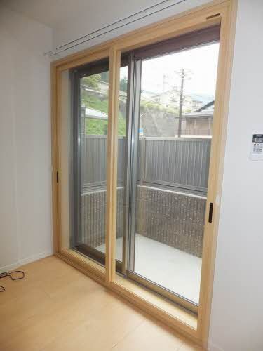 庭　二重サッシ