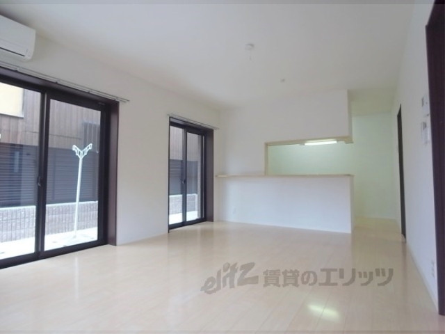 居室・リビング　リビング