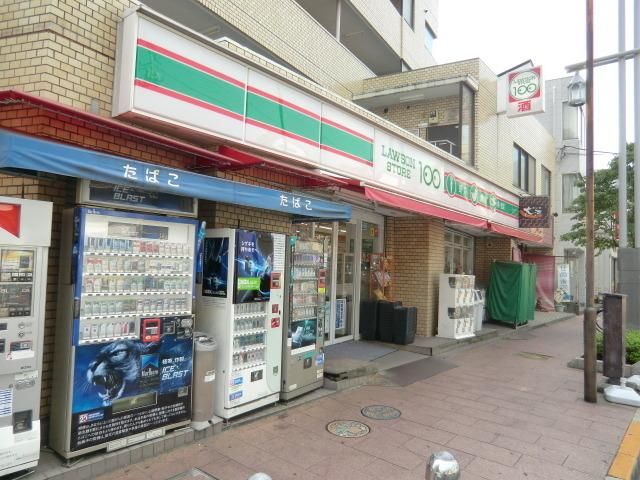 コンビニ　ローソン１００（コンビニ）まで300m