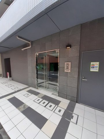 エントランス　建物の内部です