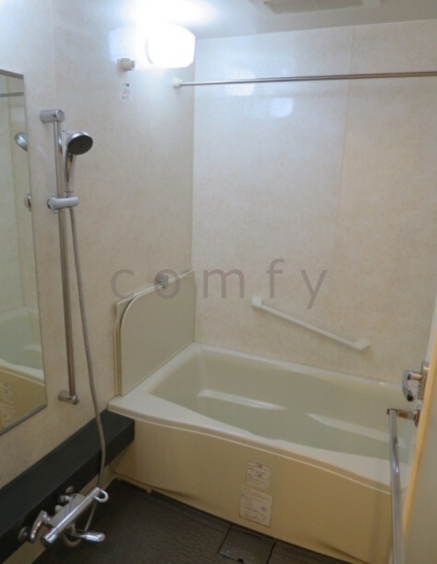 バス・シャワールーム　バスルーム