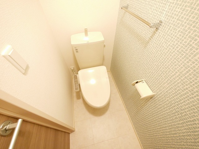 トイレ　トイレもきれいです