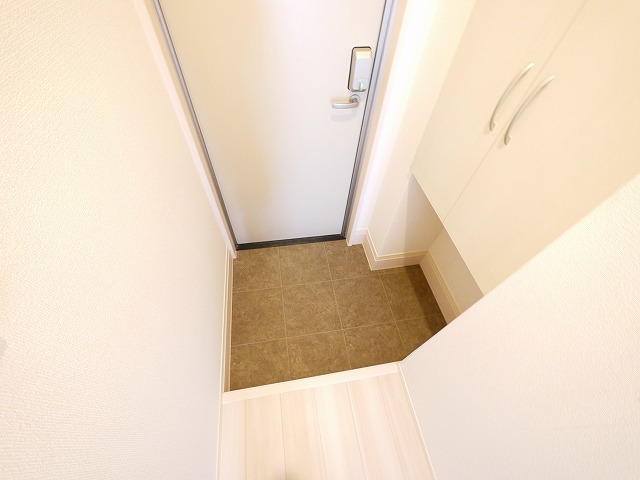 玄関　明るい玄関です