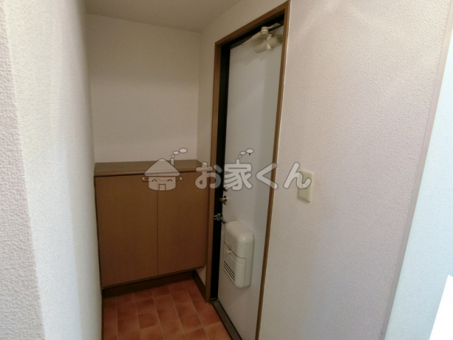 玄関　シューズボックス付き玄関(別のお部屋の写真です)