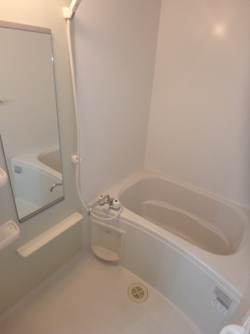 バス・シャワールーム　総社市井手　グランパレＫ　1Ｋ　風呂