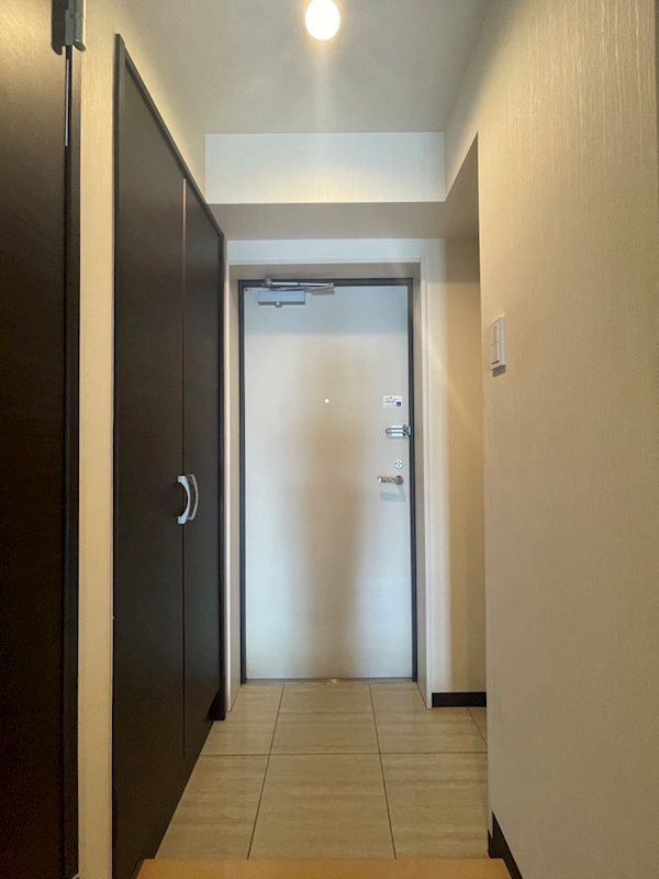 玄関　※参考写真