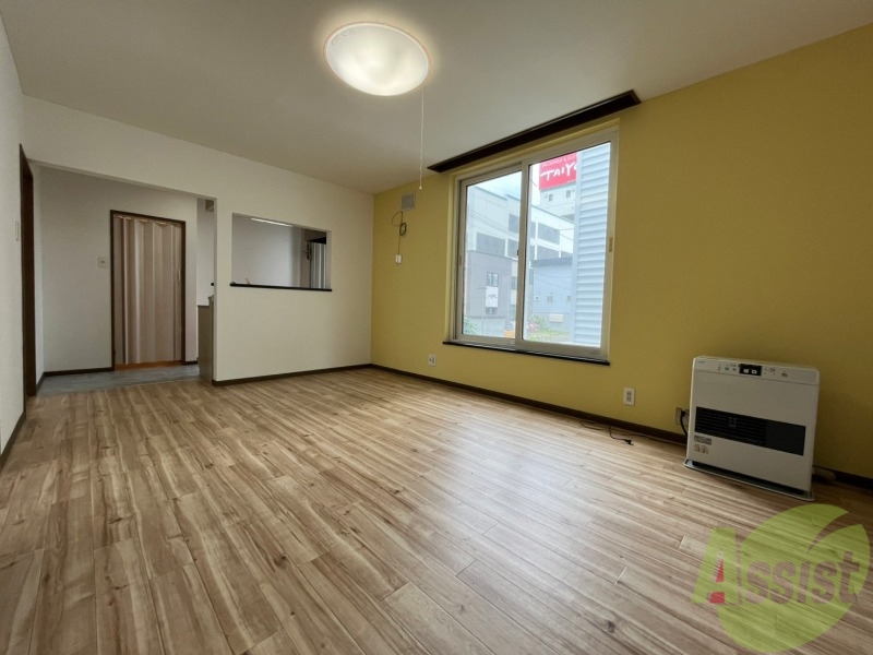 居室・リビング　広くてキレイなお部屋が広がっていて、充実した生活が送れそう。