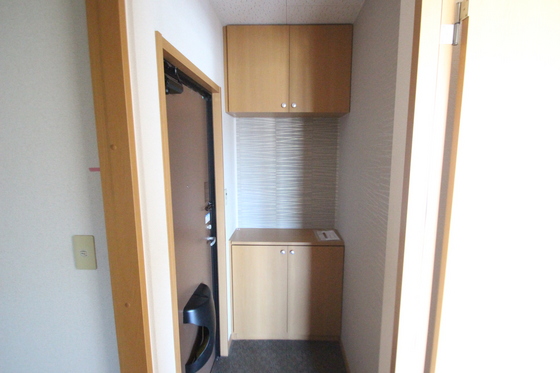 玄関　※別部屋の写真です