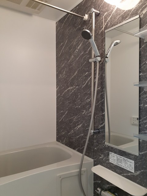 バス・シャワールーム　バス